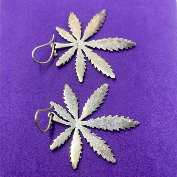 💛 Vintage Silver 925 Marijuana Leaf Hook Earrings - Picture 3 of 5